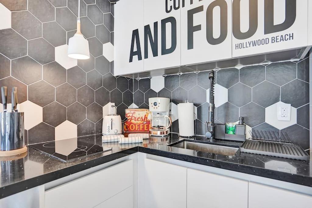 Hollywood Apartments Host By Beenomad Εξωτερικό φωτογραφία